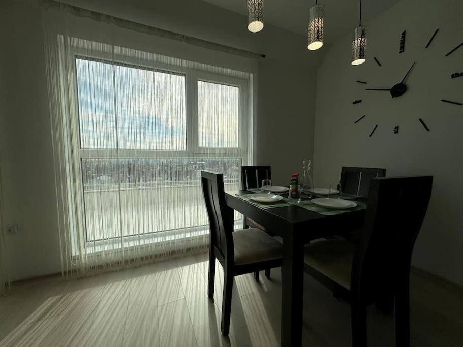 Apartament Panoramic View Near Airport