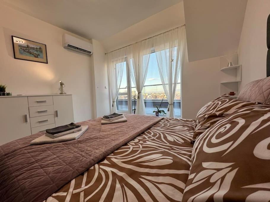 Apartemen Panoramic View Near Airport *